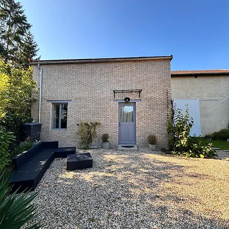 Elonie, Maison Entiere Avec Jardin Et Parking Andresy