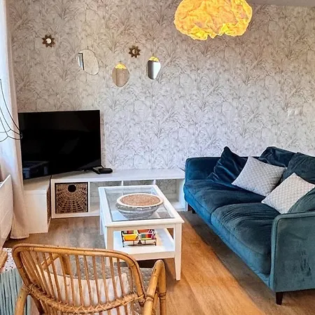 Elonie, Maison Entiere Avec Jardin Et Parking Andresy